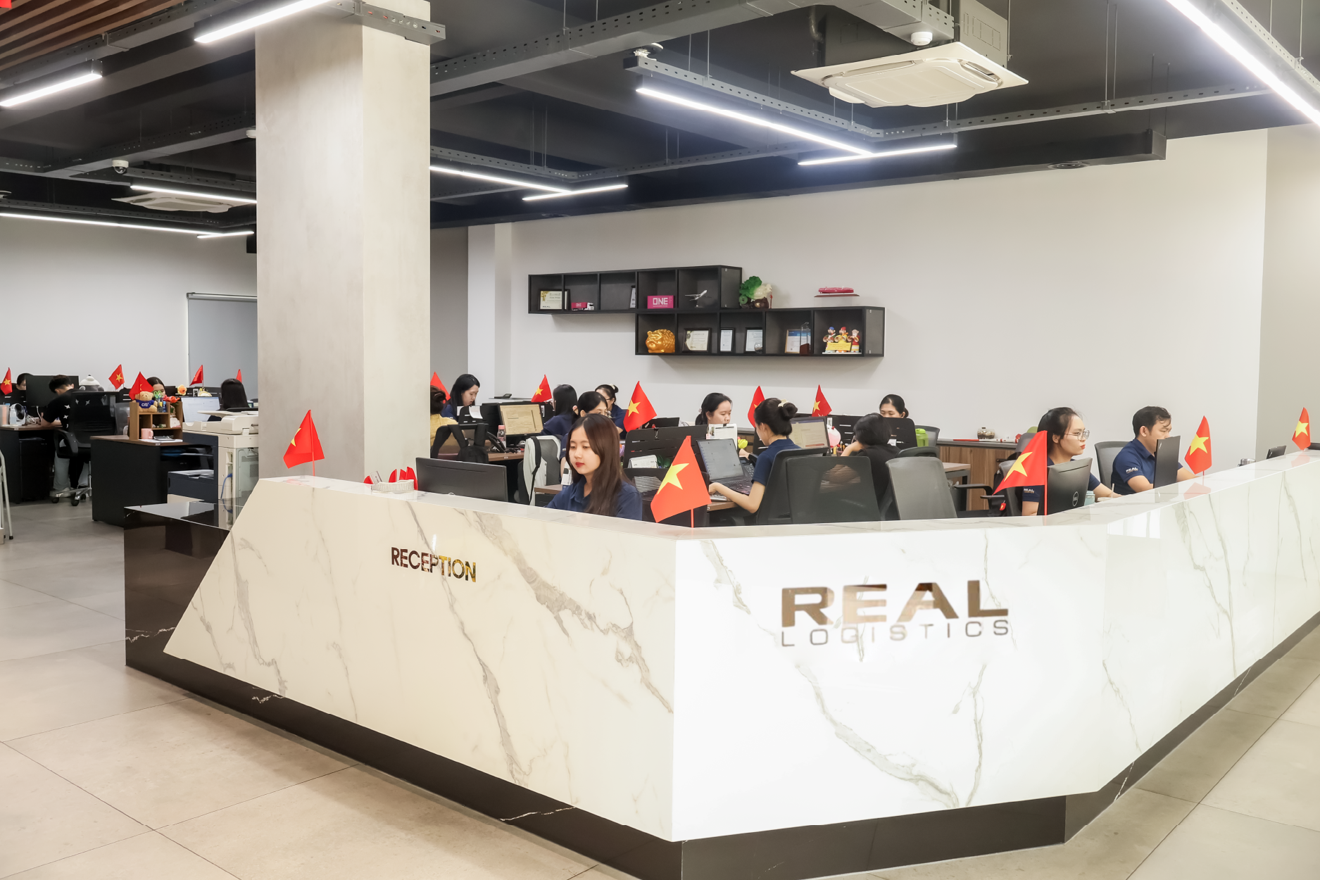 Real-Logistics-50-nam-giai-phong-mien-nam-7-21.webp